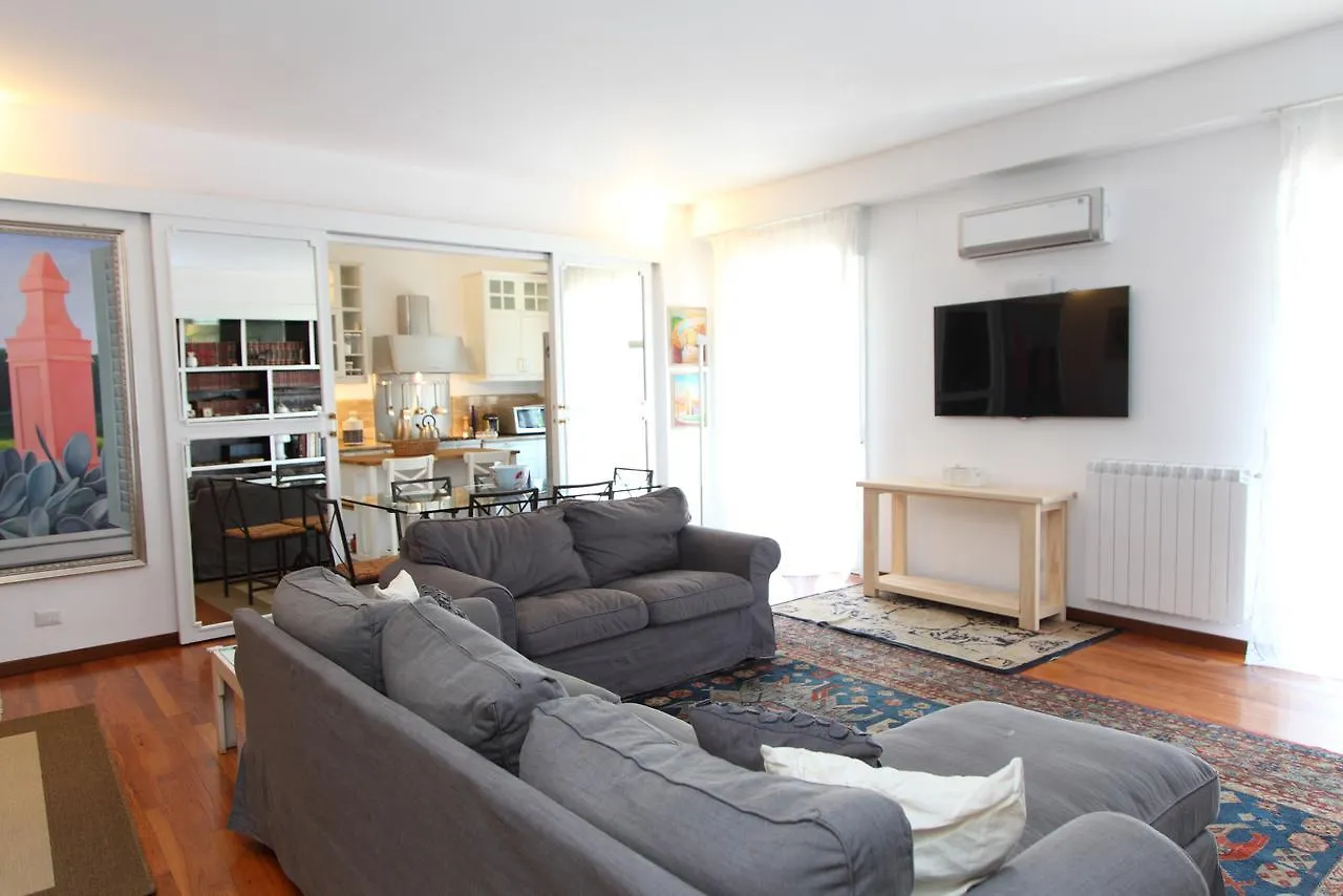 Family House - By Vacation Service Cefalù Italie